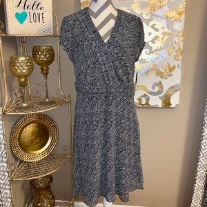 New! Women’s knee length Dress size 16